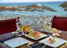 restaurant Adams Beach