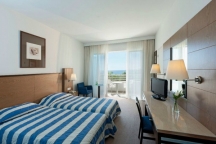 camera Mediterranean Beach Limassol